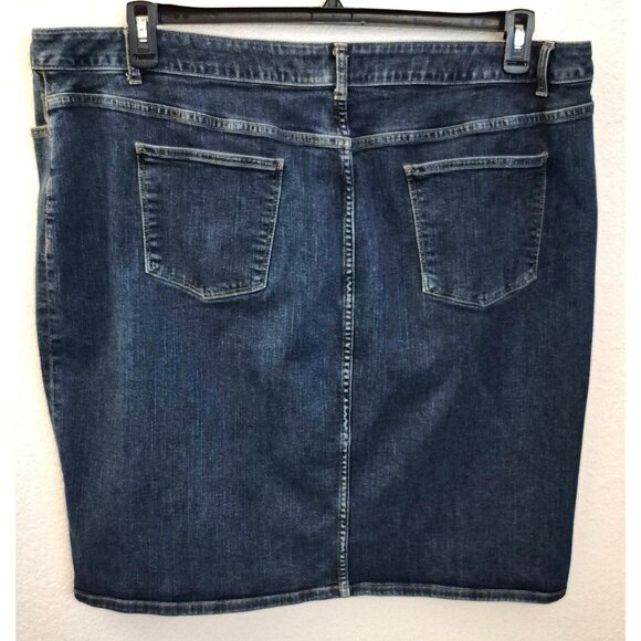 Talbots Dark Wash Knee Length Medium Wash Denim Skirt Size 22W EUC - Picture 3 of 6
